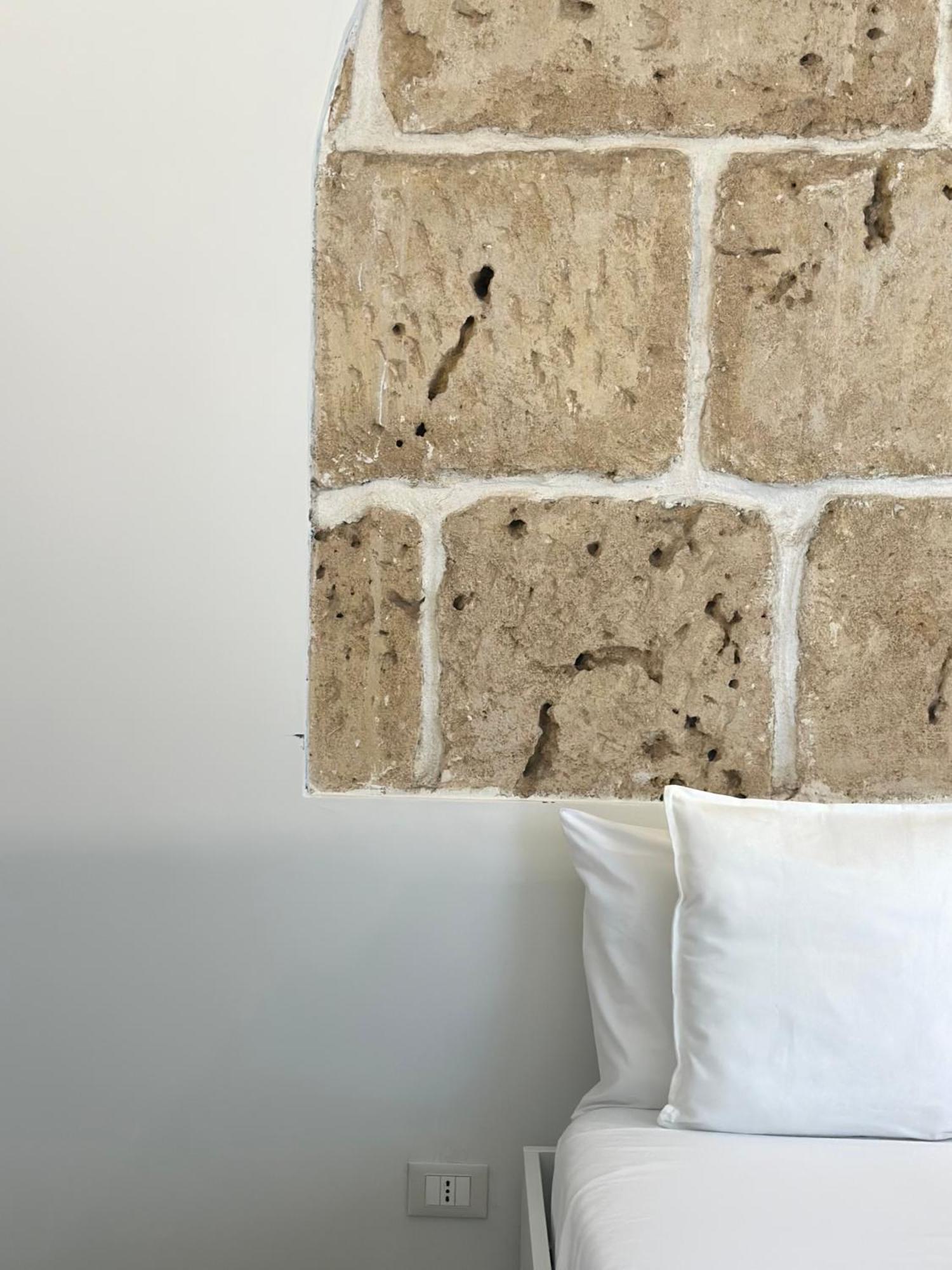 F Home Noto Exteriér fotografie